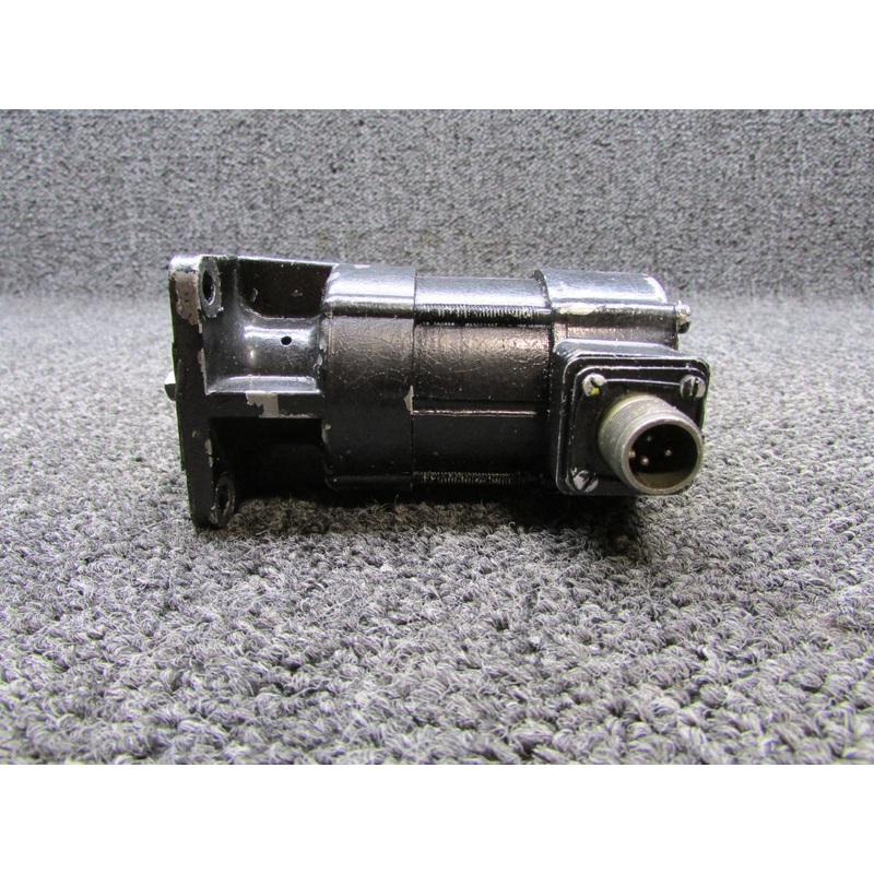 EM8000 Continental IO-520-CB3 Electro Mech Tachometer Generator (4 Pole)