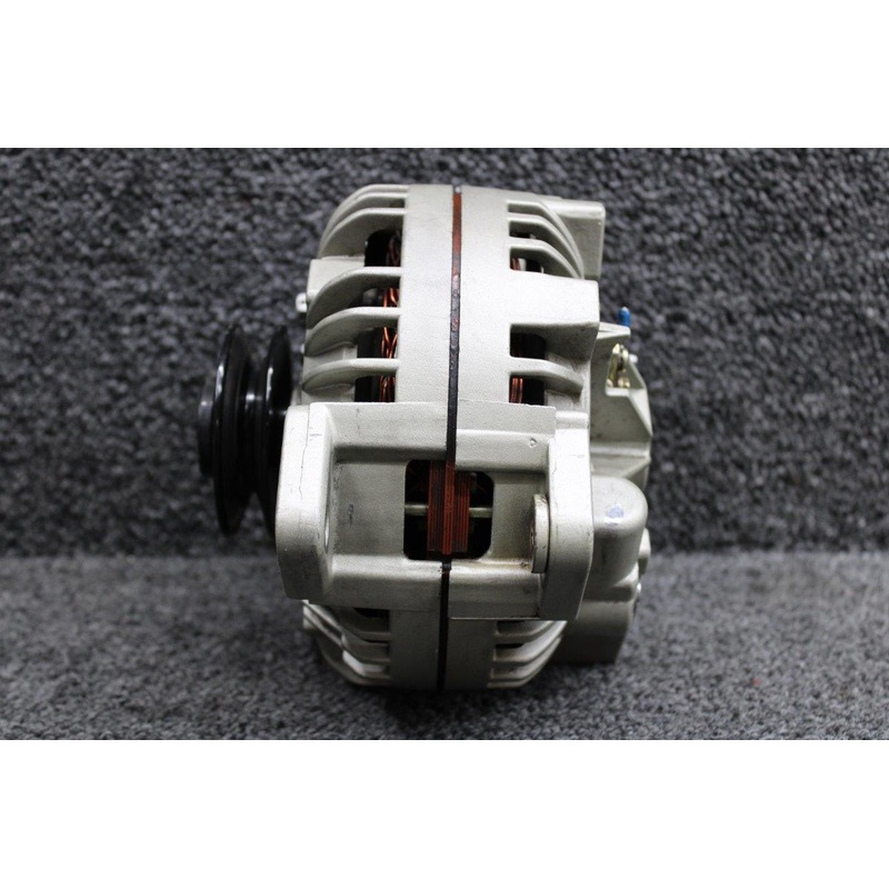 4111810R Lycoming O-540-B4B5 Hartzell Aerospace Alternator (Volts: 12) (Amps: 60)