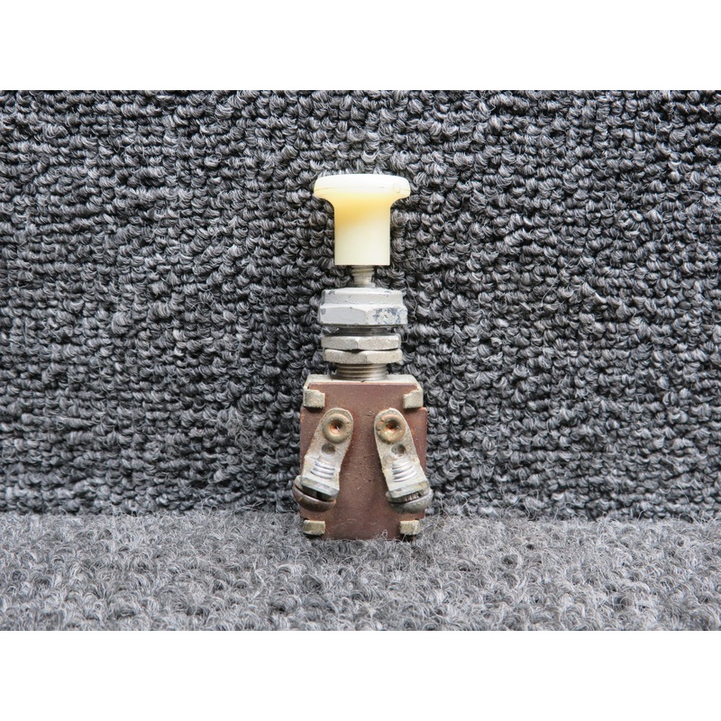 0713026-4 (Use: 5007) Cole Herse Rotating Beacon Light Push Switch