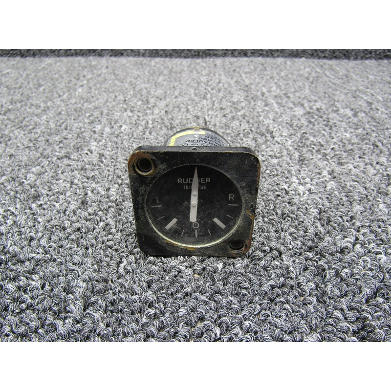 8DI49GCY2 (Alt: 3883025-517) GE Rudder Trim Tab Position Indicator (Volts: 28)