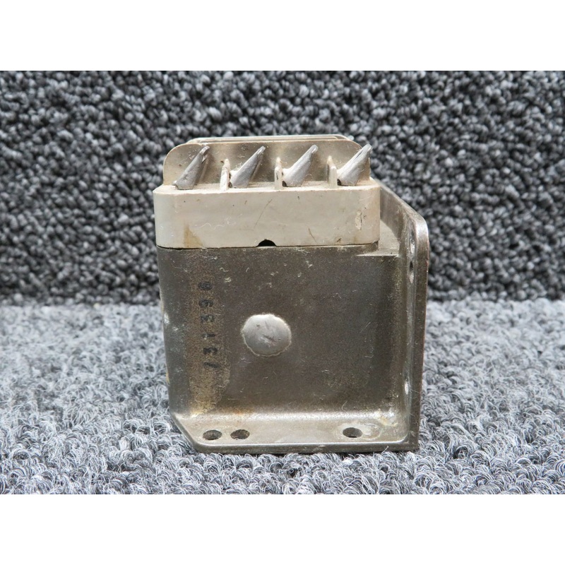 9274-3765 Leach Relay (Volts: 28, Amps: 10)