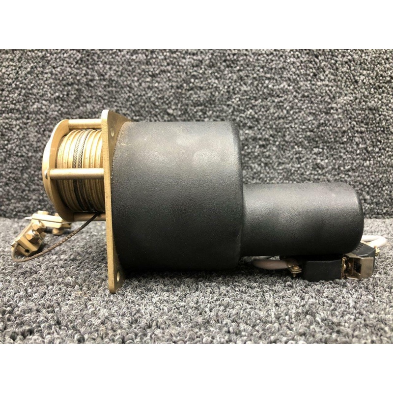 0107-P4 S-Tec Autopilot Pitch Servo Assembly w Mounting Bracket