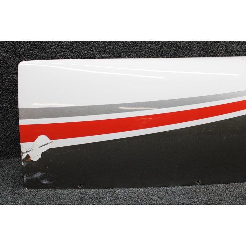 20-RD-1100-18D Cessna 182Q Texas Aeroplastics Wing Tip LH (Damage)