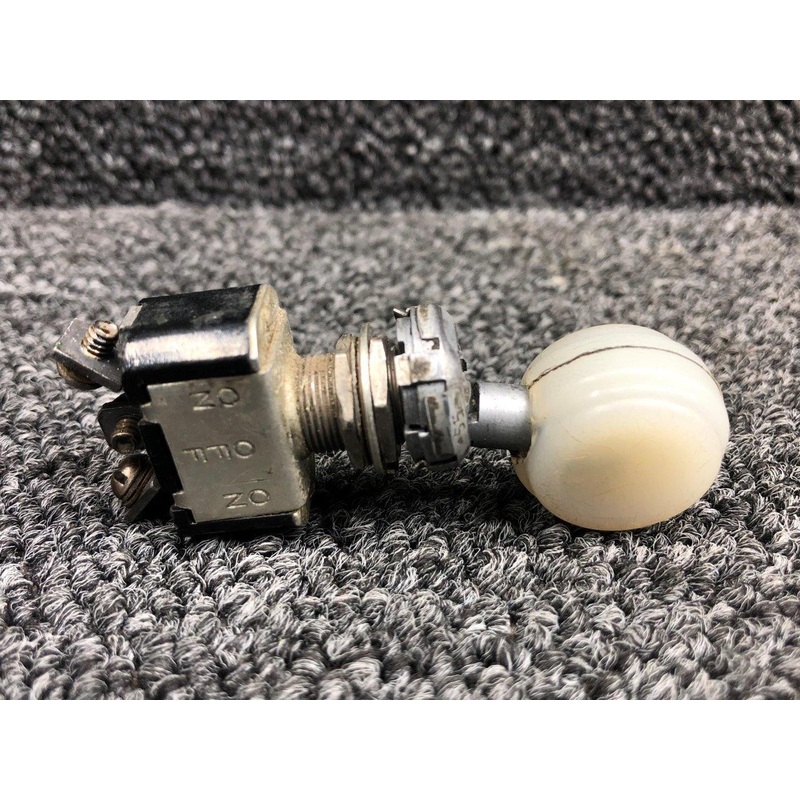 MS25125-7 (Alt: 8857K9) Cutler-Hammer Landing Gear Toggle Switch