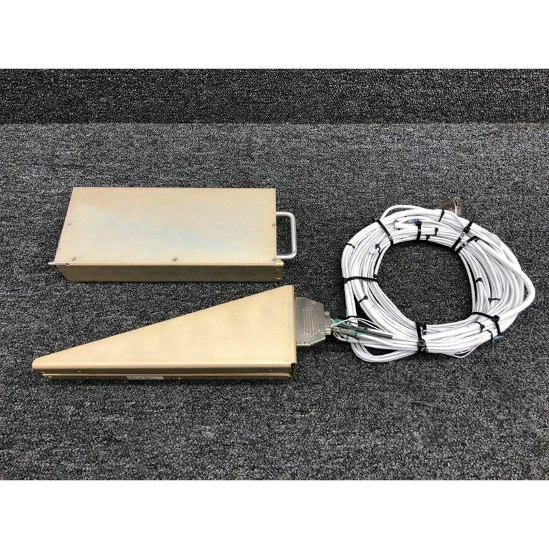 0110 Beechcraft H35 S-Tec Autopilot Pitch Computer W/ Tray (Volts: 14)