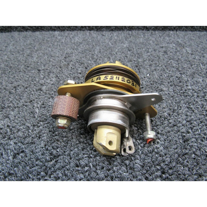 LA52112100 (FSO: 2811103-2) Columbia 350 Latch Assembly Cabin Door RH