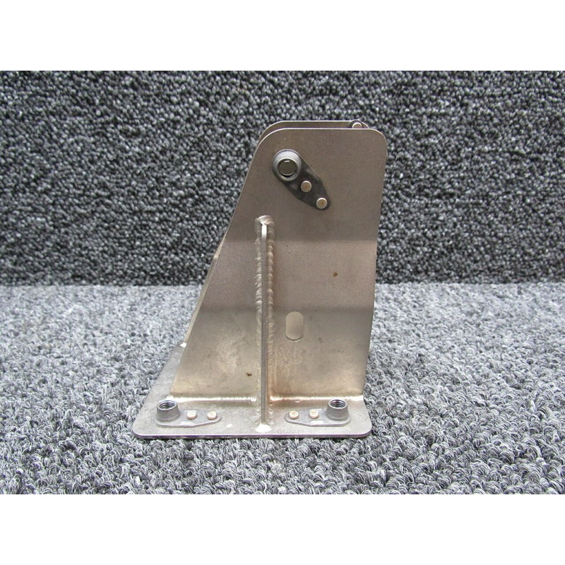 LA57271022 (FSO: 2861100-2) Columbia 350 Aileron Bellcrank Bracket RH