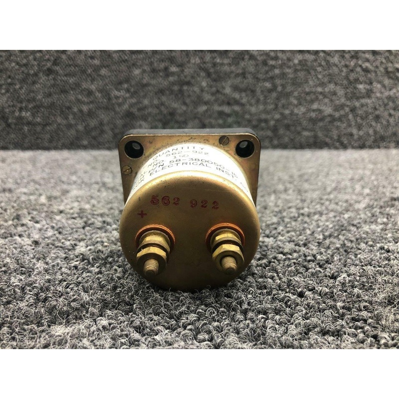 562-922 (ALT: 58-380050-15) Hickok Fuel Quantity Indicator (28V)