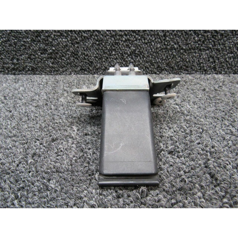 Eurocopter AS350B3 Forward LH Cowling Latch Assembly