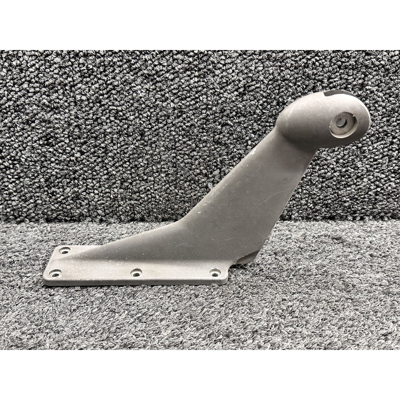 LA57265221 Columbia 350 Hinge Assembly Forward Flap WS 65.5 (CAST)
