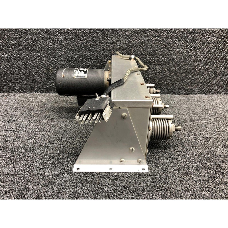 0861400-4 Lear Inc. 121D-2 Autopilot Servo W/ Motor (Volts: 24, Amps: 2.5)