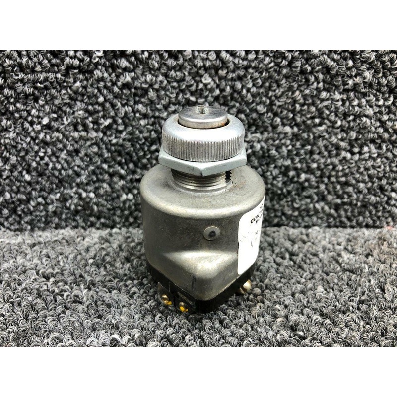 10-357200-1 (ALT: A661-1) TCM Ignition Switch W/ Key