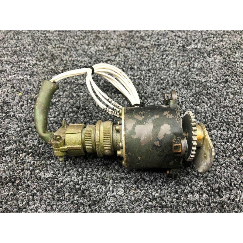 8TJ9PAV Cessna 320 General Electric Flap Position Transmitter (Volts: 28)