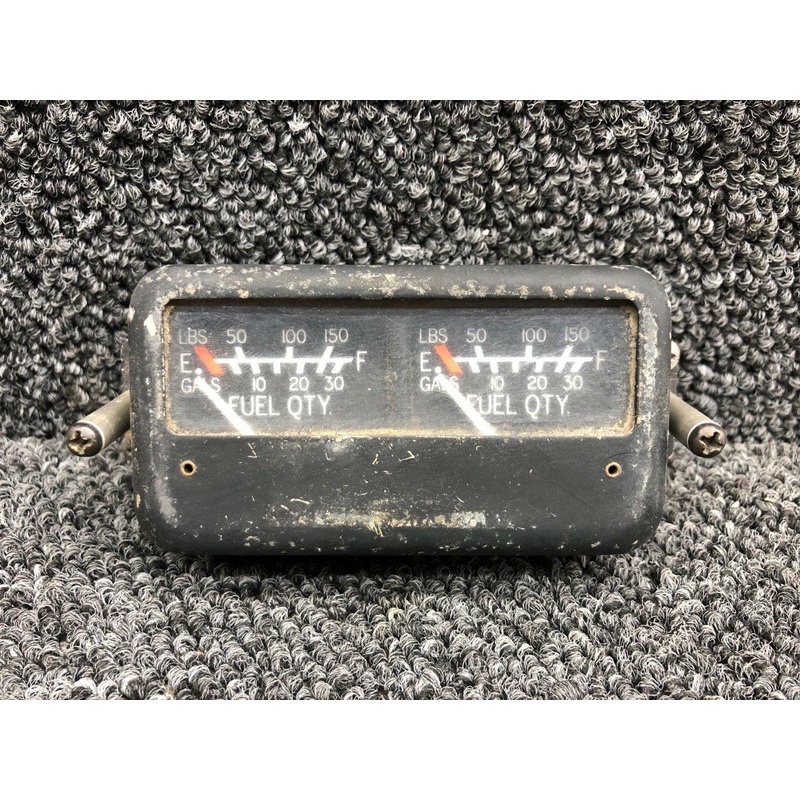 C669562-0106 (M/N: 6247-00194) Rochester Fuel Quantity Cluster W/ Transmitters
