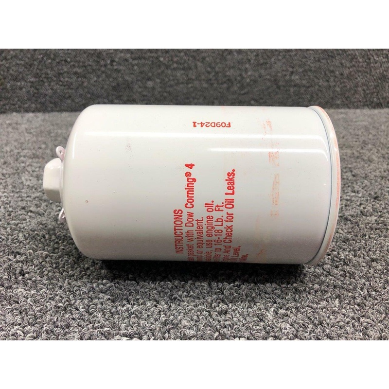 CH48104 (USE: CH48104-1) Champion Oil Filter Assy Set of 3 (NEW OLD STOCK)(SA)