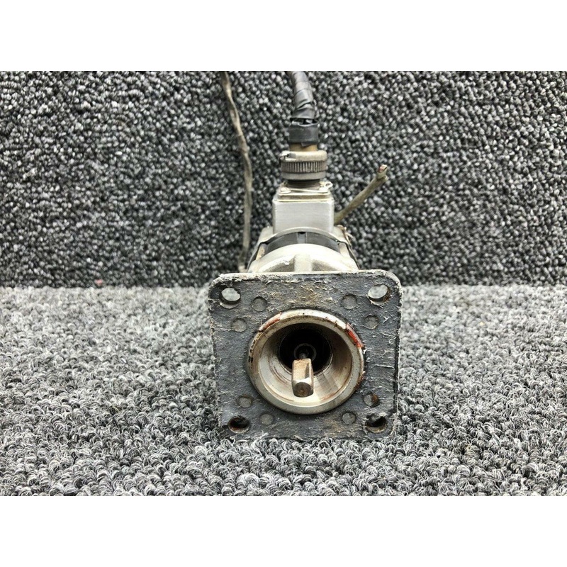 EM80000 Continental IO-470-L Electro Mech Tachometer Generator (Volts: 28)