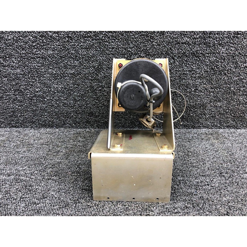 0106-16-T8 S-Tec Autopilot Trim Servo with Mounting Brackets and 8130