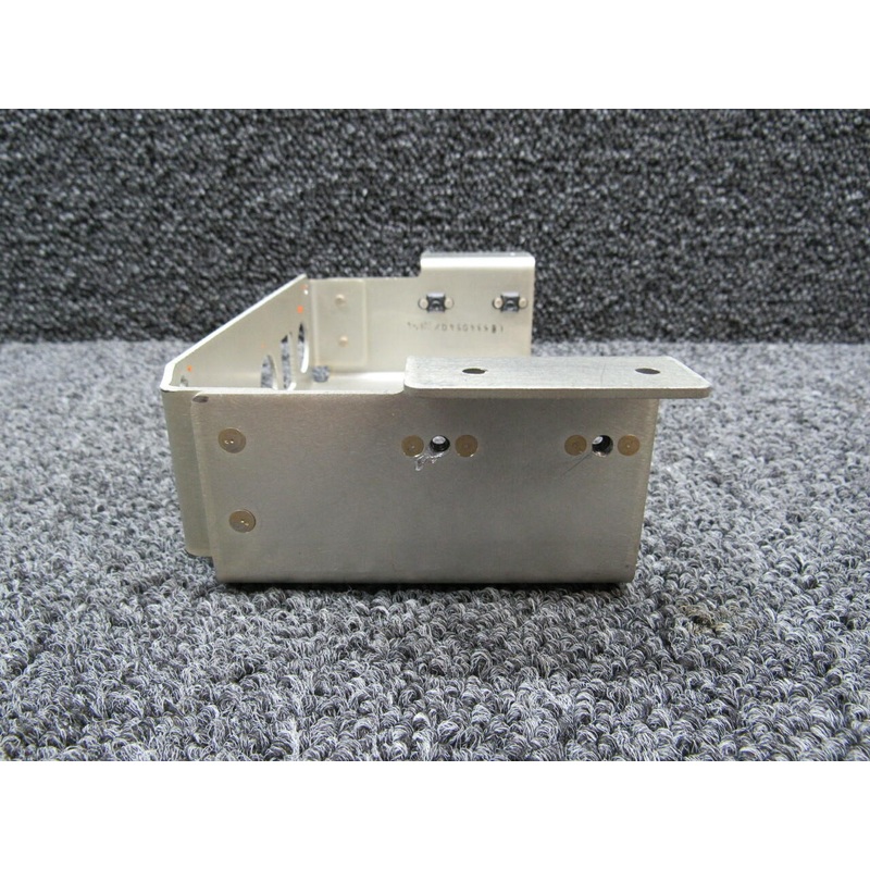 LB53405407 (Use: 2811300-11) Columbia 350 Bracket Throttle Plate