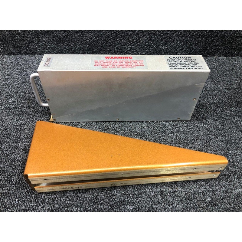 0110-11T S-Tec Autopilot Pitch Computer W/ Tray (Volts: 28)