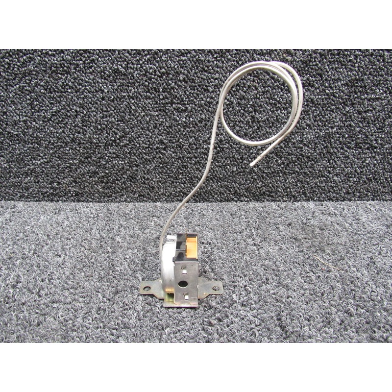 588-146 Cutler-Hammer Temperature Control Switch (NEW OLD STOCK) (SA)