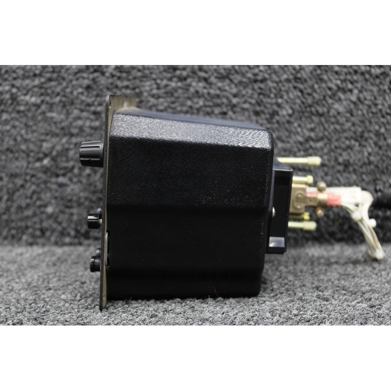 0918111-1, 045L0002-1 Cessna 162 Precise Flight Switch, Breaker Panel w Dimmer