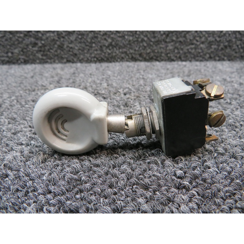 487-936 (ALT: 8906-K-1385) Piper PA28R-200 Cutler-Hammer Landing Gear Switch