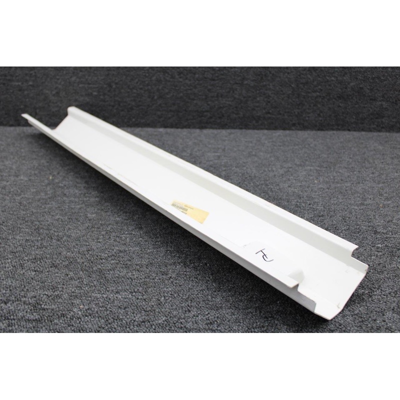 K69749-00 Plane Plastics Piper Air Vent Duct Forward (NEW OLD STOCK) (SA)