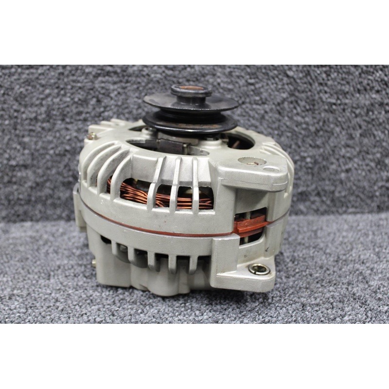 4111810R Lycoming IO-540-K1A5 Kelly Aerospace Alternator (Volts: 12) (Amps: 60)