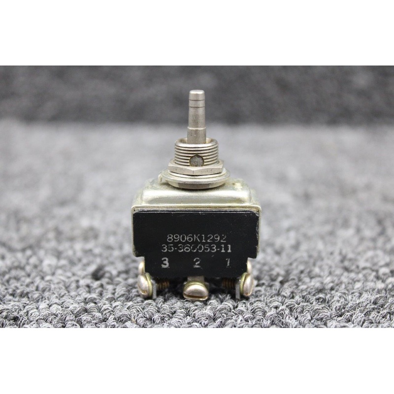 8906K1292 (ALT: 35-380053-11) Cutler-Hammer Toggle Switch W/ 8130-3 (NOS) (SA)