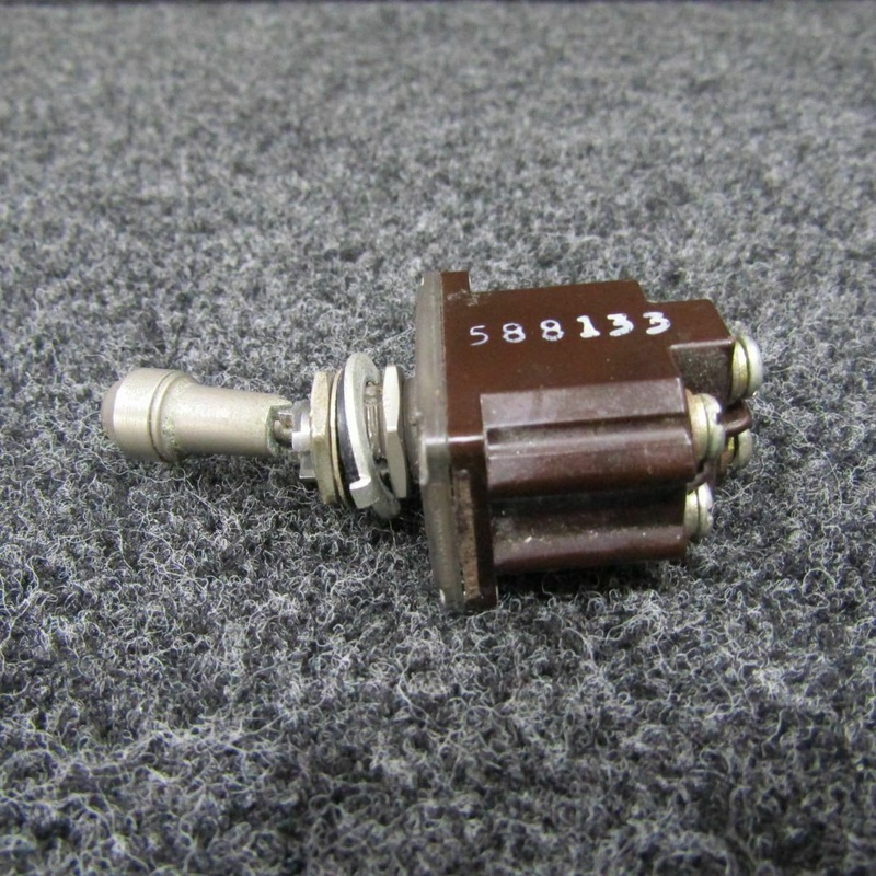 8504K60 (Alt: MS27408-2M) Cutler-Hammer Toggle Switch Assembly (C20)