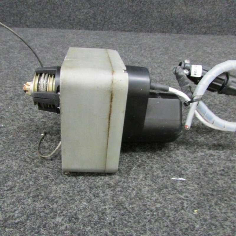 1C784-3-917 Cessna 172N Century Flight Servo (Volts: 14)