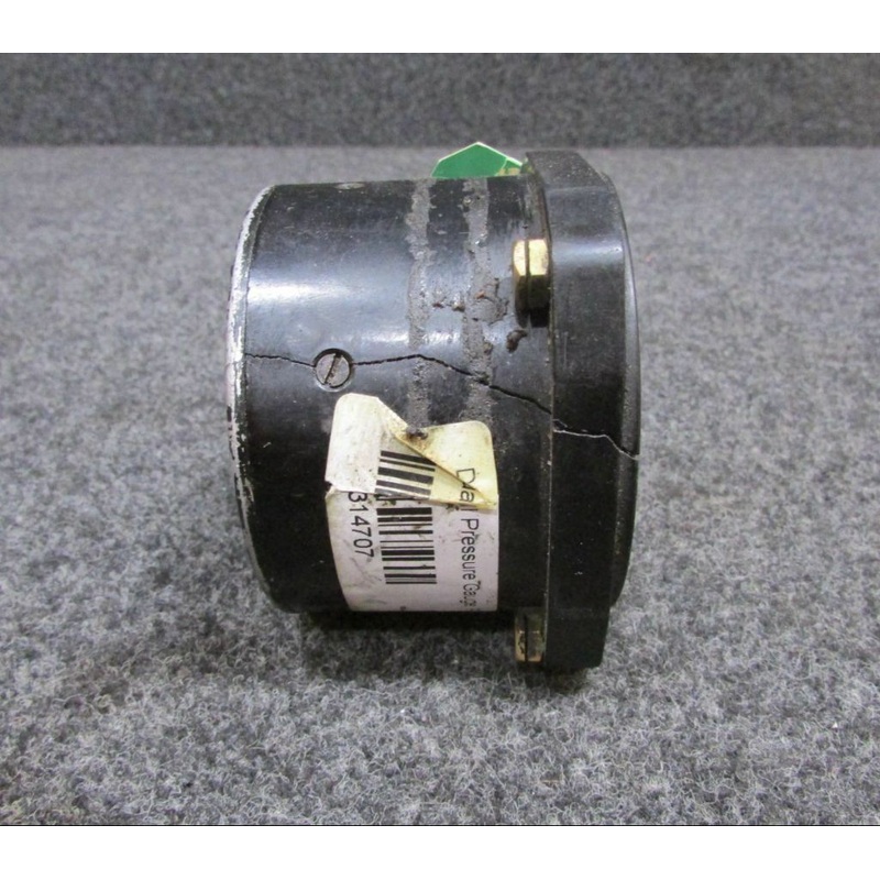 10226-A-12 Electric Auto-Lite Dual Oil Pressure Indicator
