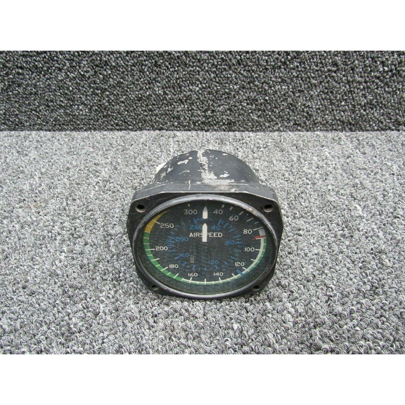 C661040-0104 (Use: 402-04) Cessna / Instruments Inc. Airspeed Indicator