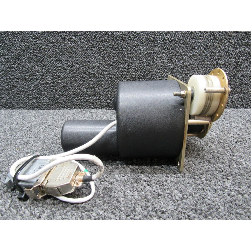 0106-11-T6 Piper PA28-181 S-Tec Trim Servo (Volts: 28)