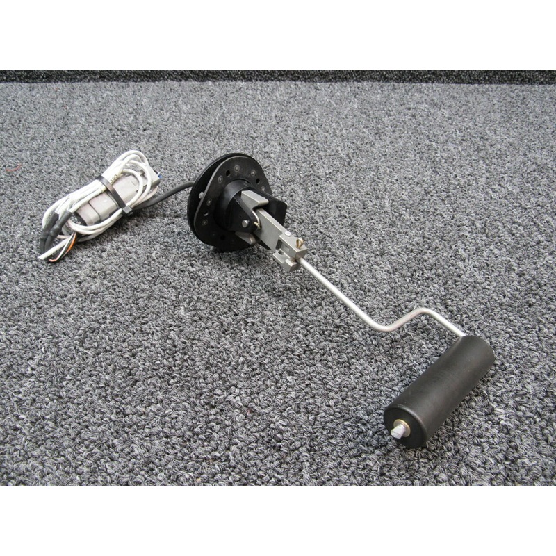 23137-012 (ALT: CC2840220002-101) Cirrus SR22T CIES Fuel Level Sending Unit INBD (9-28V) (Hours: 695.5)