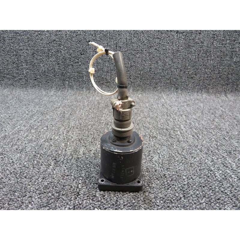 C668520-0102 Instruments Inc. Outside Air Temperature Indicator (24V)