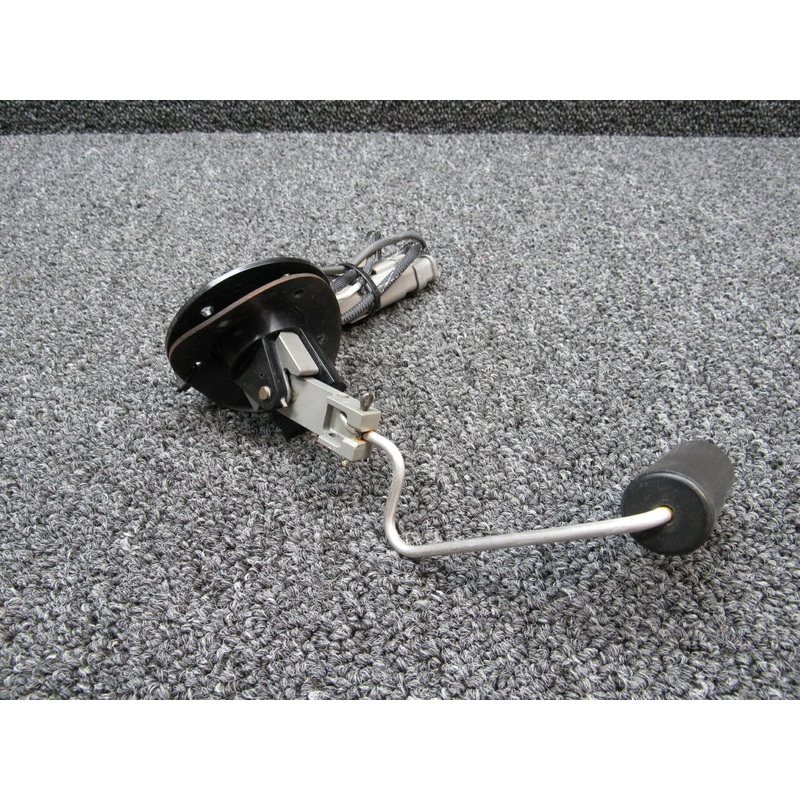 23137-013 (ALT: CC2840220003-101) Cirrus SR22T CIES Glycol Level Sending Unit LH (9-28V) (Hours: 695.5)