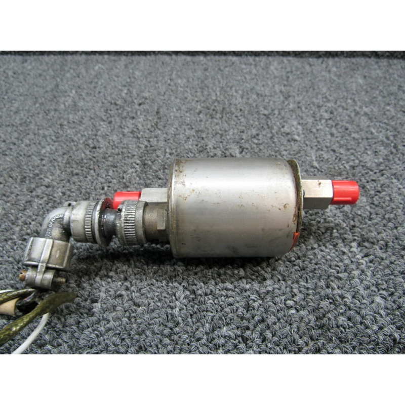 33386-1 (USE: 102-389012-5) Beech Aerosonic Fuel Flow Transmitter (Volts: 12)