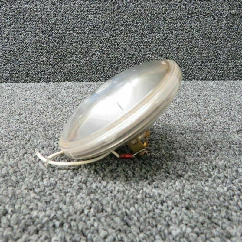4591 Cessna T210M General Electric Landing Light (Vols: 28, Watts: 100)