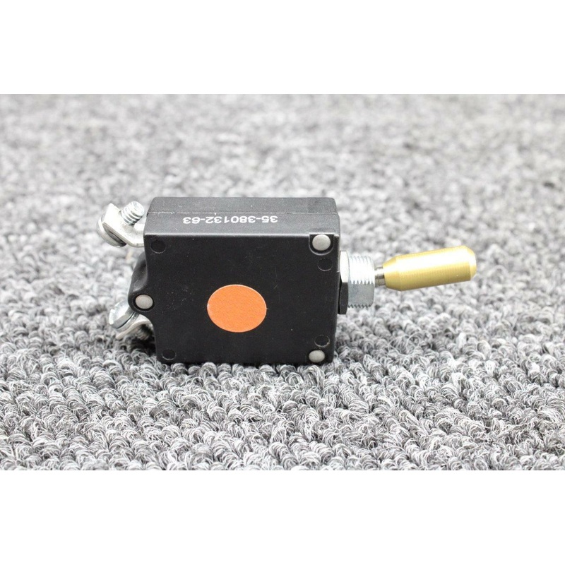 W31-X1016-10 Beech 58P Tyco Electric Toggle Circuit Breaker (Gold, Volts: 28)