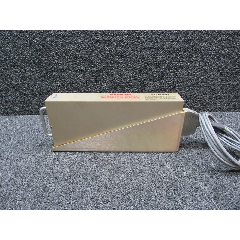 0110-1T Beechcraft 95-B55 S-Tec Pitch Computer W. Tray (Volts: 28)