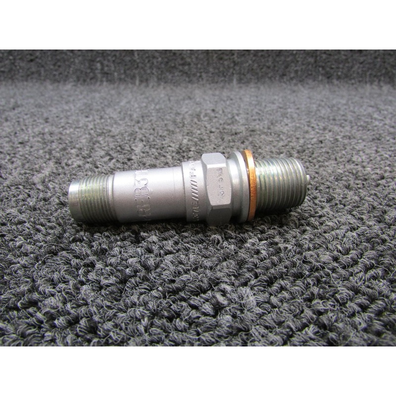 REB37E Champion Spark Plug (New Old Stock)