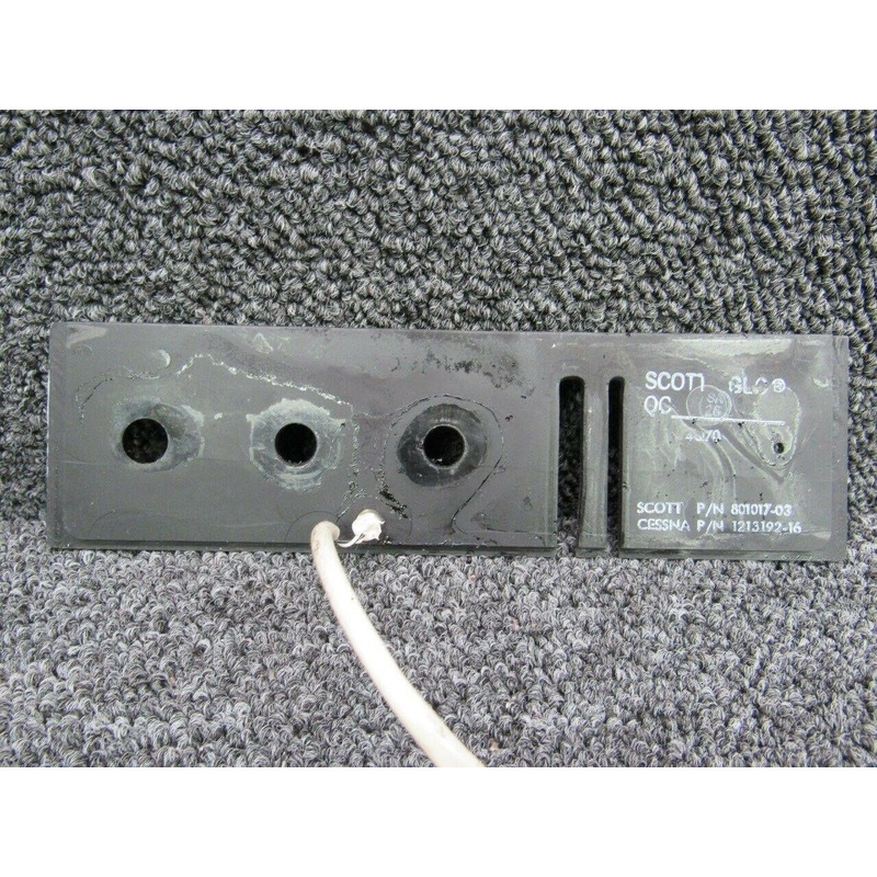 1213192-16 (MPN: 801017-03) Cessna 210K Scott Lighted Panel (Volts: 14) (DP)