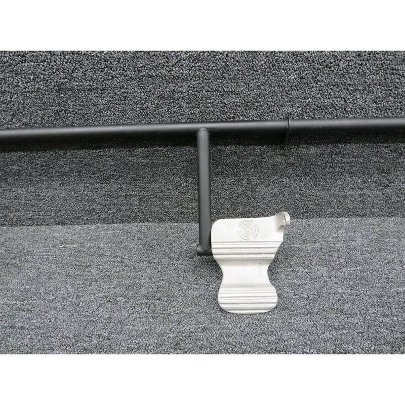 LA53274007 (FSO: 2861114-19) Columbia 400 Crossover Tube Rudder Pedal LH