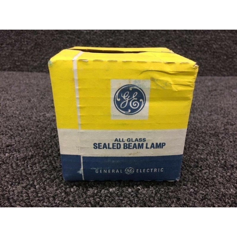 4626 GE 150 Watt Landing Light Set of 2 (NEW OLD STOCK) (SA)