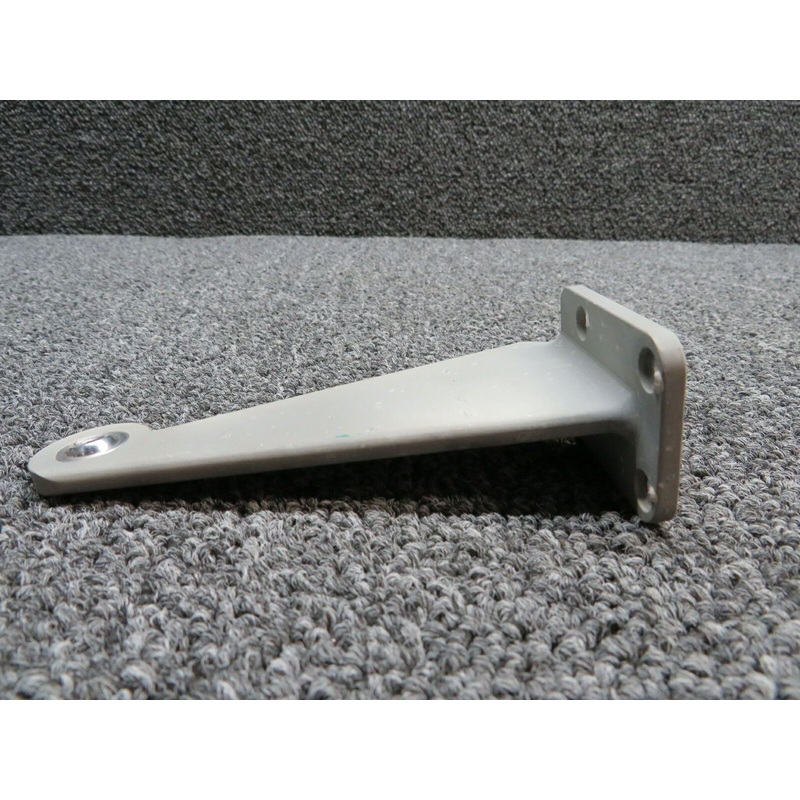 LA57505002-1 Columbia 400 Hinge Assembly Aft Flap WS 26.5 (CAST)