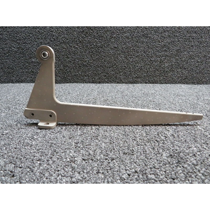 LA57505012-1 Columbia 400 Hinge Assembly Aft Flap WS 65.5 (CAST)