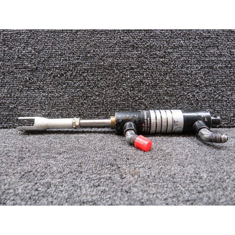 90-380031-3 (Alt: C100090-3) Commercial Aircraft Master Cylinder