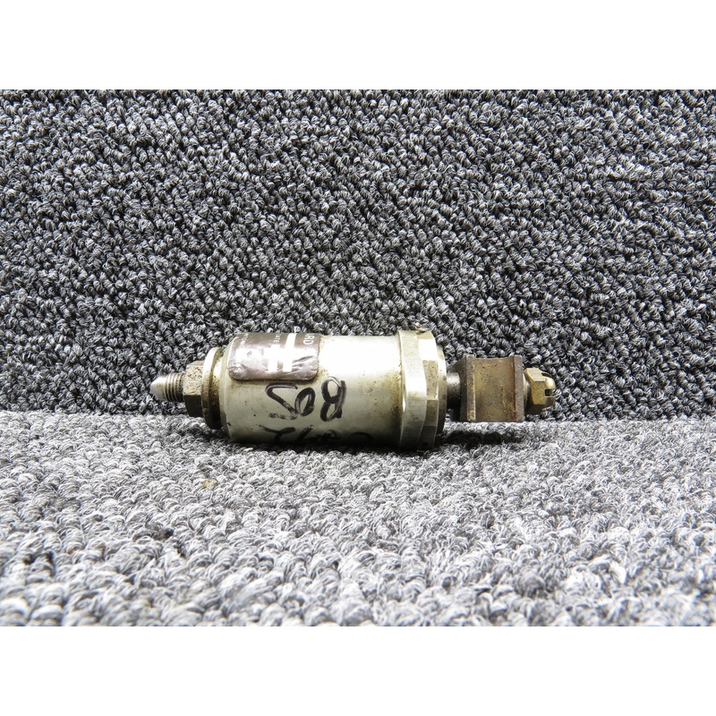 4953503-9 Dee Howard Master Cylinder