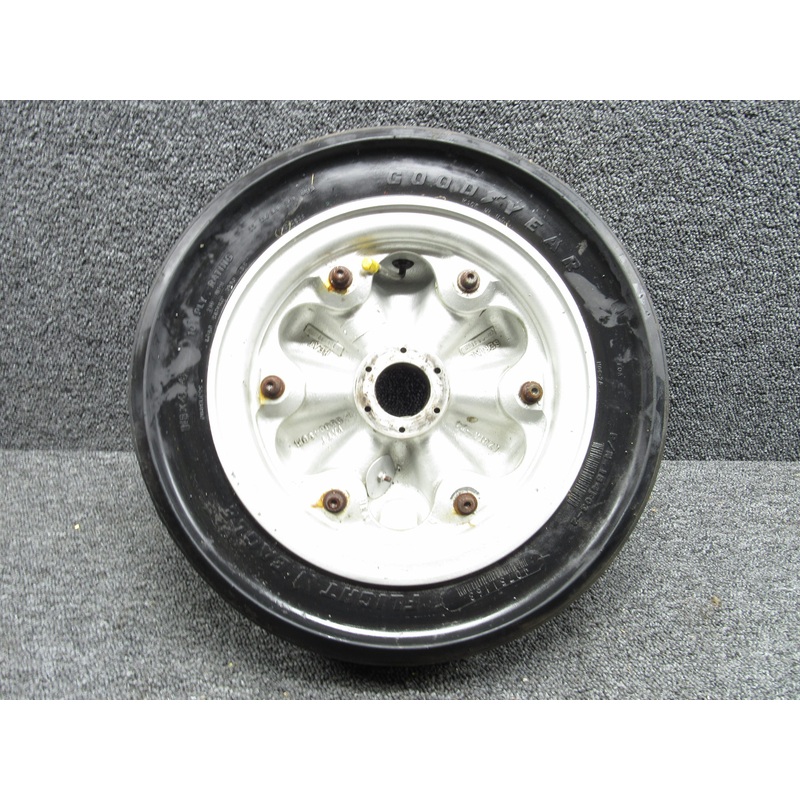 A9541624 Goodyear Wheel Assembly and Tire (18×4.4)